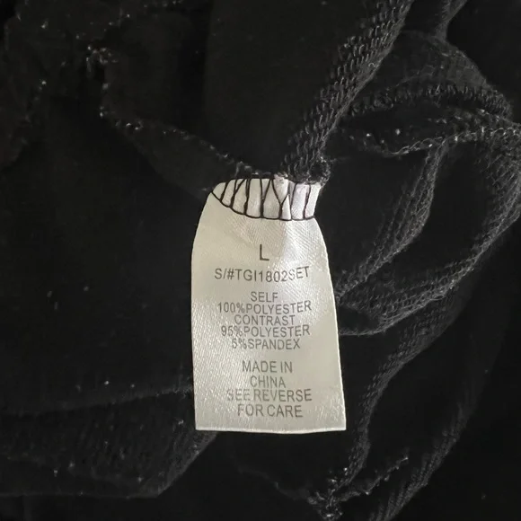 Two Piece Black Lounge Set - Picture 5 of 5